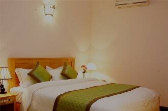 Queens Residency Hotel, Kochi 5